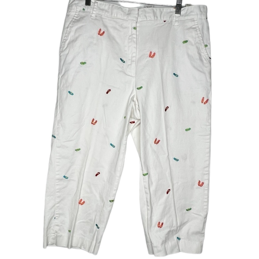 Kim Rogers Cropped Pants Decorated with Flip Flops